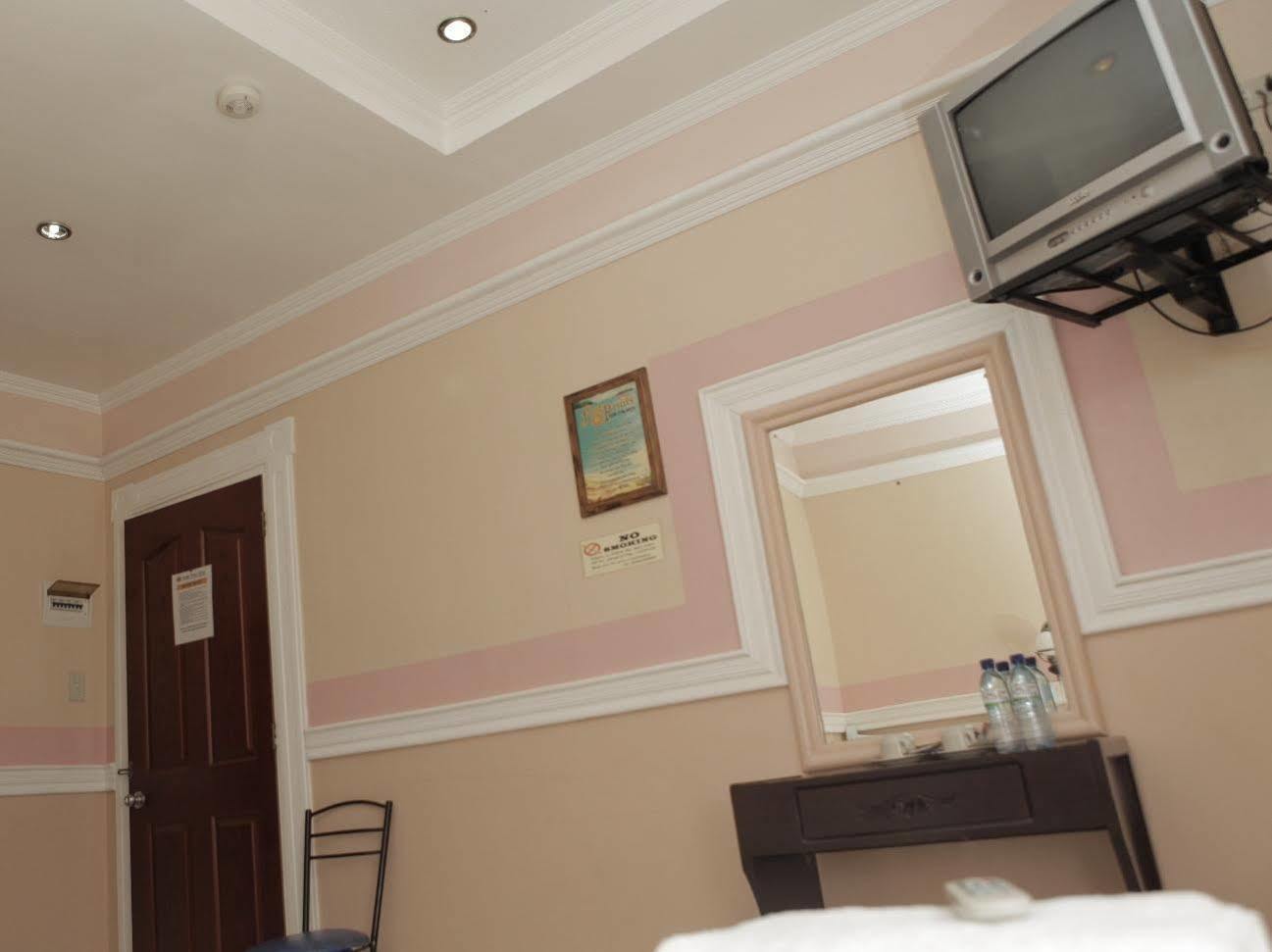 Golden Palace Hotel Tagum Exterior photo
